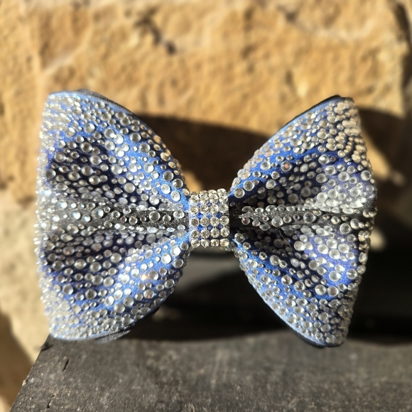 Sparkling Blue and Silver Crystal Hair Bow - Picture 1 of 6